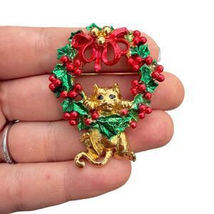 Vintage Jewelry Cat Christmas Brooch Cat in Wreath Pin Cat Jewelry